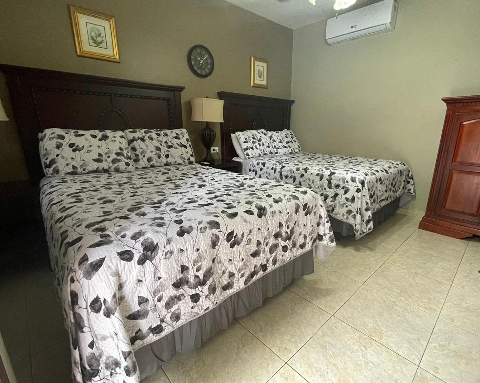 Refugio de la Montaña B&B San Pedro Sula Habitación foto